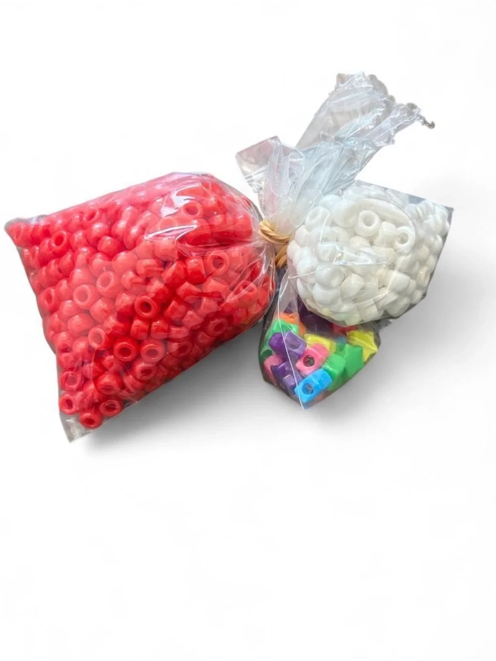 ❤️$2 BUNDLED- Assorted Plastic Beads Pack - Red, White & Multicolor